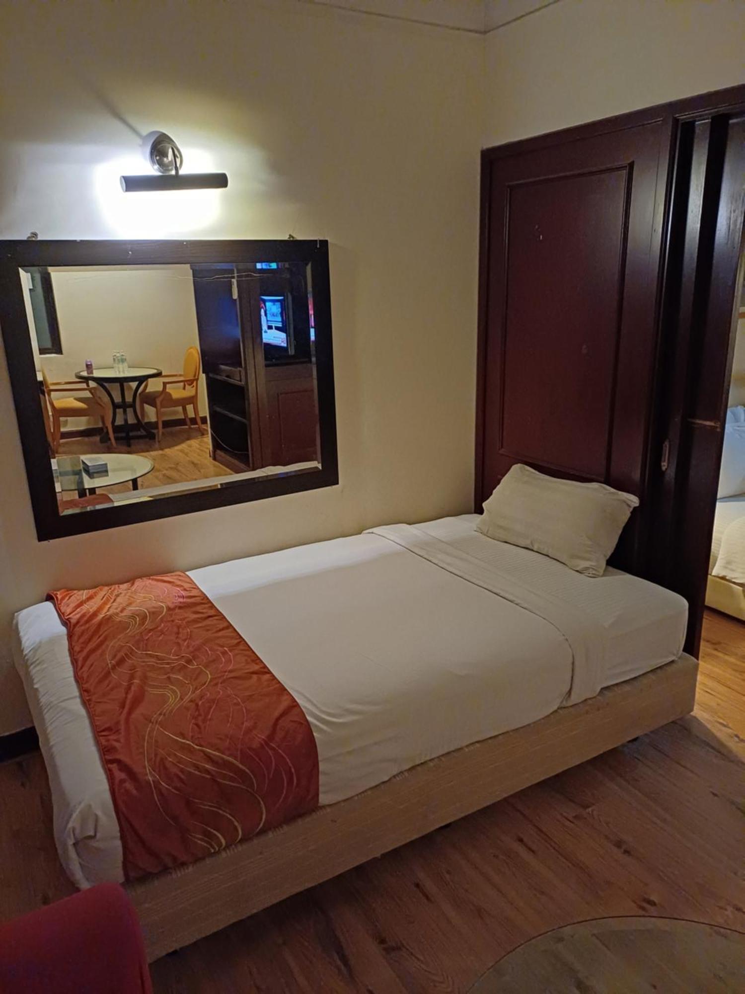 Times Square Grand Service Suite Kuala Lumpur Zewnętrze zdjęcie