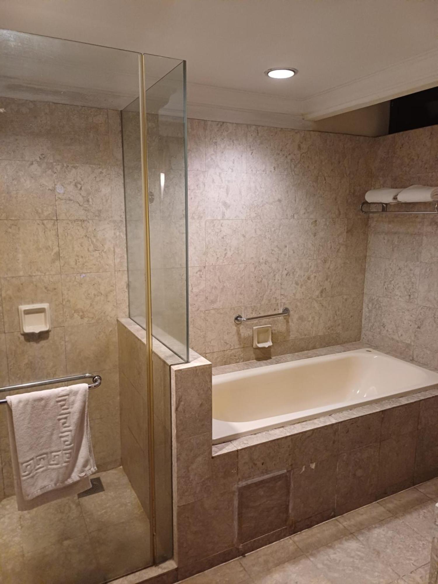 Times Square Grand Service Suite Kuala Lumpur Pokój zdjęcie
